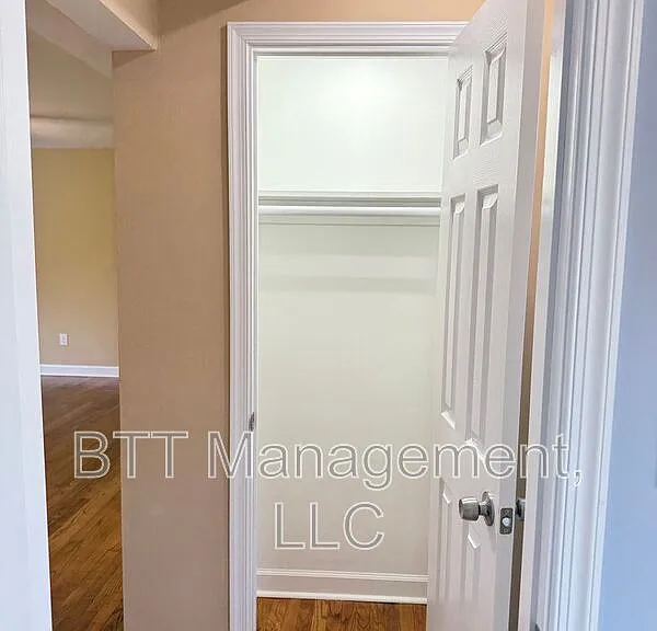 8804 Bradford Rd #1 — Photo 32