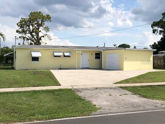 3rd image of 21481 Gibralter Dr