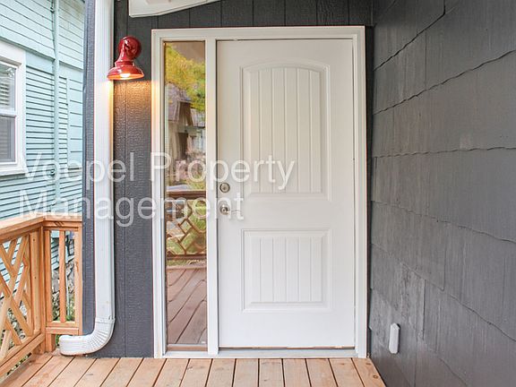 3rd image of 4240 Holmes St
