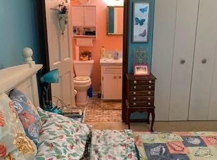 644 Village Ln, Jenison, MI 49428