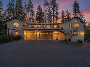 14271 Falling Star Ln, Grass Valley, CA 95949