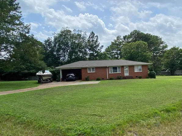 8904 Strong Dr SE, Huntsville, AL 35802