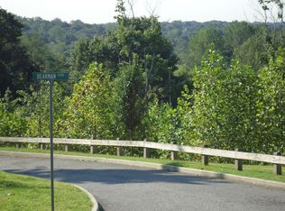 33 Dearman Close, Irvington, NY 10533