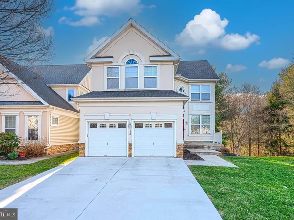 18 Dinaden Cir, Pikesville, MD 21208