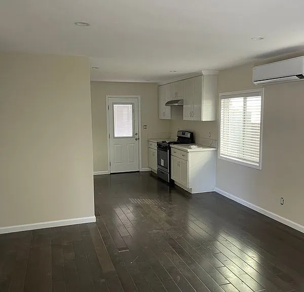 6667 N Hammond Ave — Photo 6