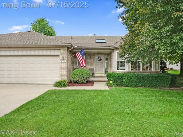 41176 Greenspire Dr #8, Clinton Township, MI 48038