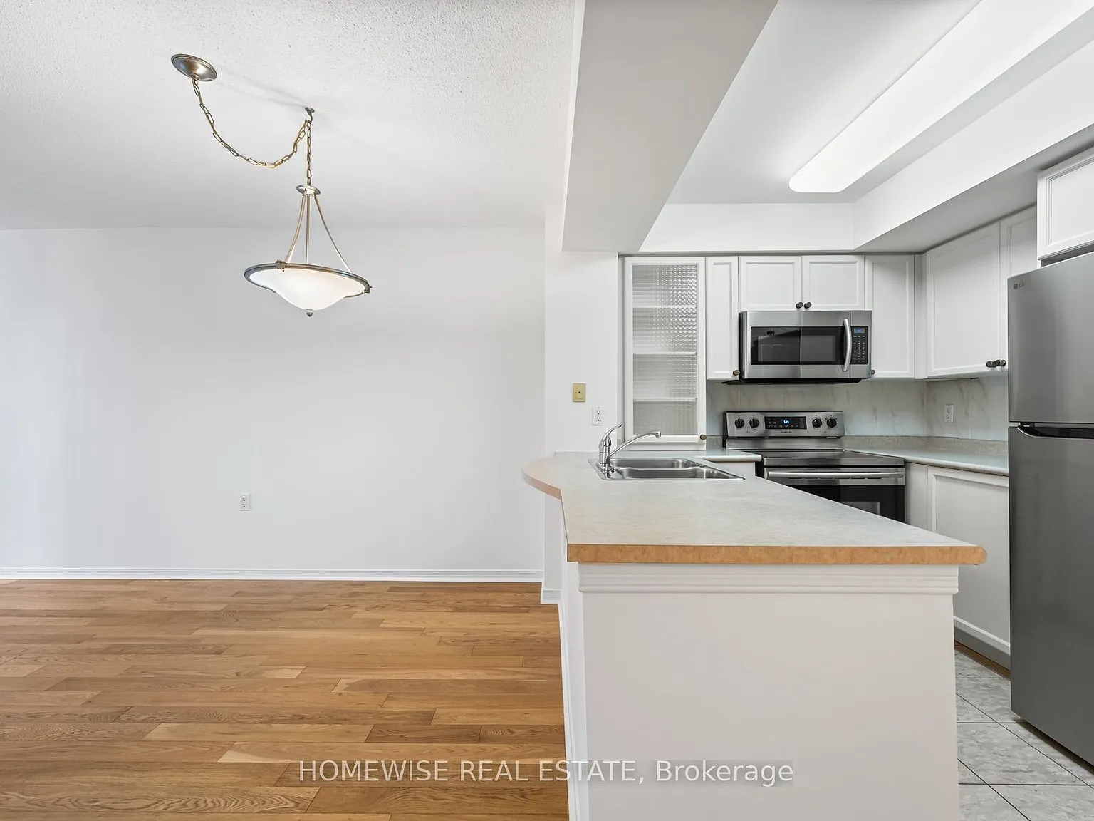 1 bed, $2,400 — Photo 3
