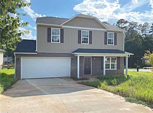 1467 Mayfair Dr, Conover, NC 28613