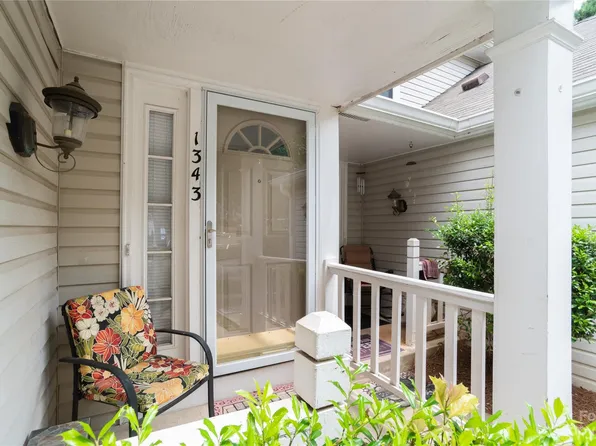 1343 Maple Shade Ln, Charlotte, NC 28270