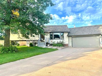 5 Centennial Ln, Kearney, NE, 68845