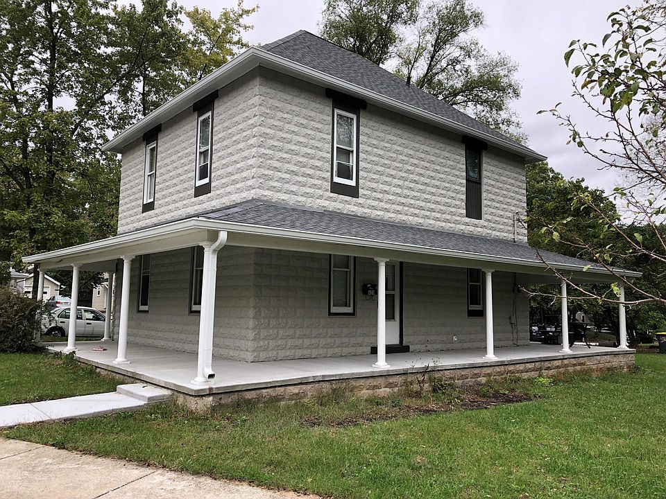 1st image of 620 Robinson St