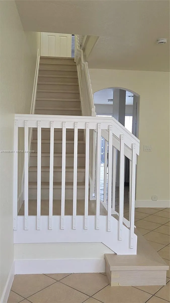 Building Photo - 5440 NW 107th Ave #211