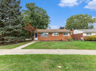 33205 Vista Way, Fraser, MI 48026