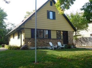 4220 Water St, Excelsior, MN 55331