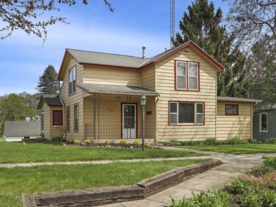 615 Water STREET, Lake Geneva, WI, 53147