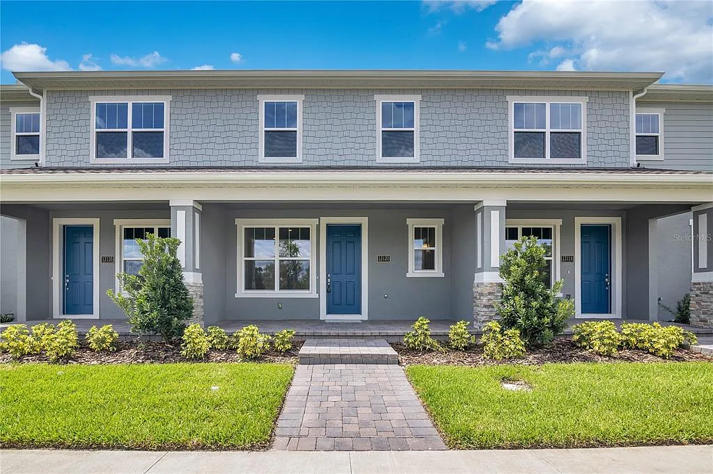 3 bed, 2.5 bath, 1729 sqft, $2,700 — Photo 1