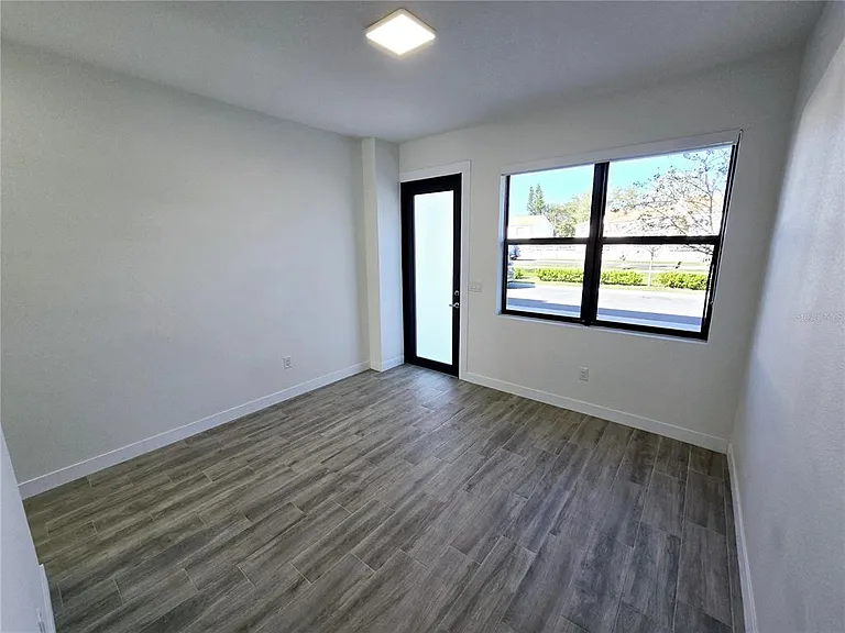 7565 Gesualdo Ct — Photo 26
