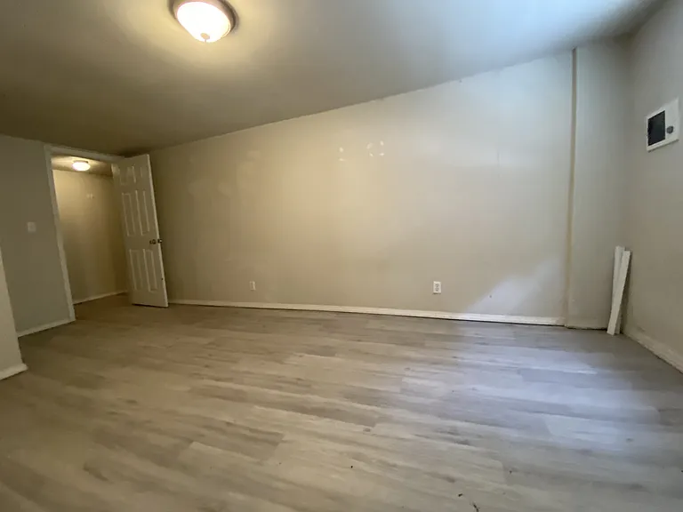 474 Elm Ave #4 — Photo 10