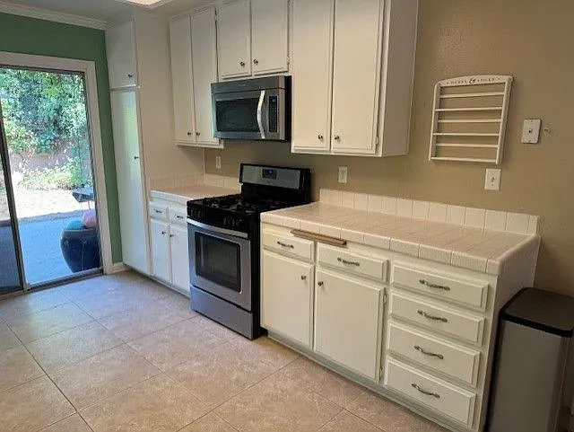6828 Ponce Ave — Photo 13