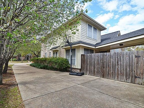 Easy access to Greenhouse and I-10 for commuting, low KatyIS