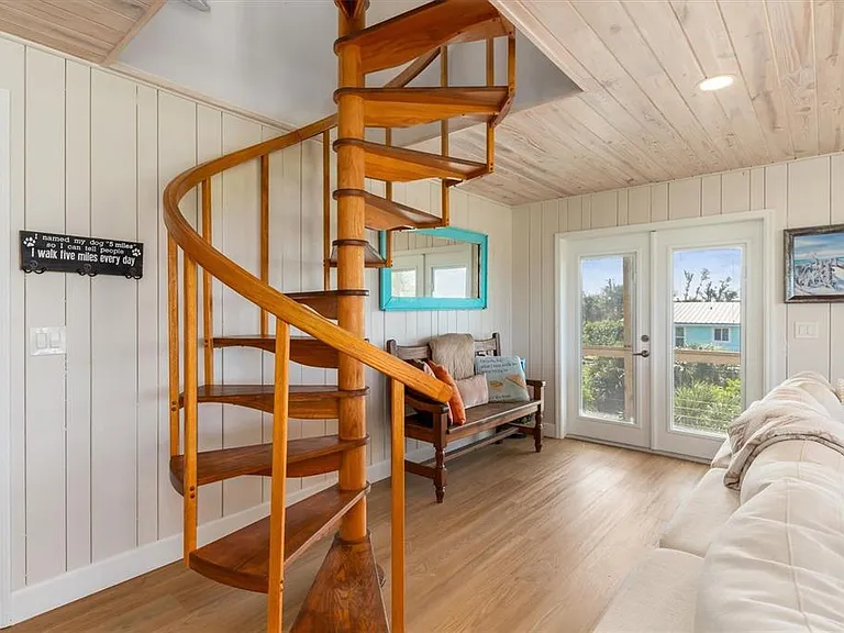 9498 Alborado Rd — Photo 19