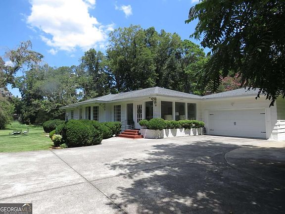 2nd image of 440 N Cave Spring St