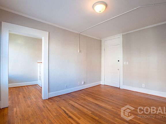 3rd image of 674 Somerset Ter NE APT 3
