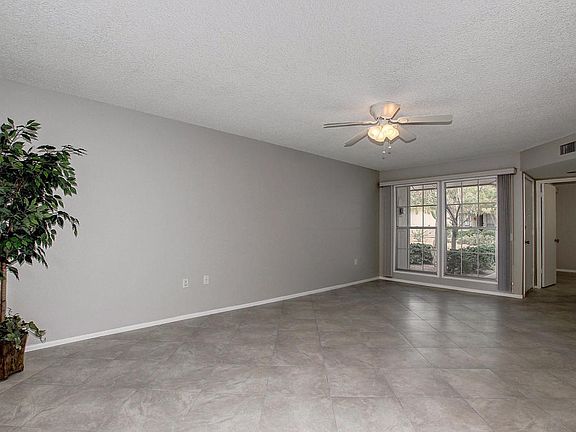 4th image of 13410 W Copperstone Dr