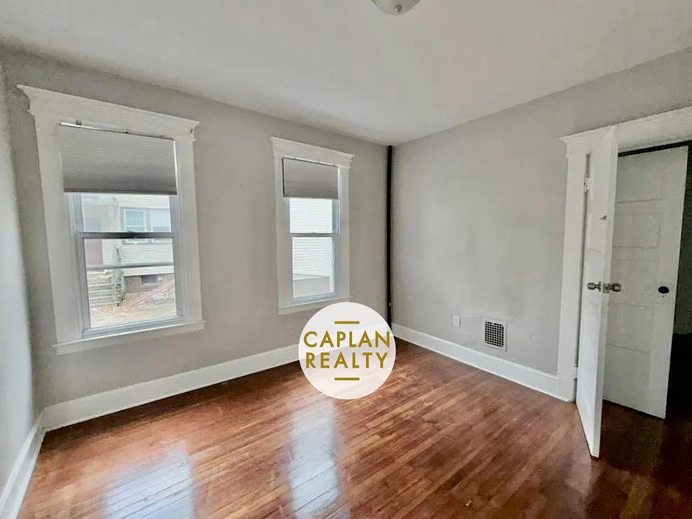 2 bed, 950 sqft, $1,650 — Photo 4