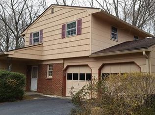 8 Janet Ct, East Brunswick, NJ 08816