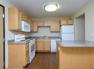 1126 College St N #201, Fargo, ND 58102
