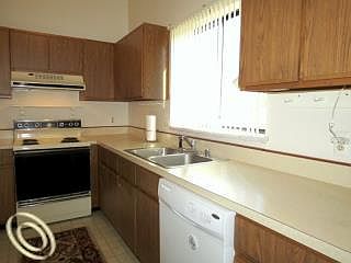 3rd image of 25142 Jefferson Ct #6