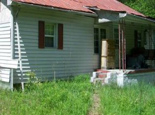 1427 Lick Branch Rd, Cedar Bluff, VA 24609