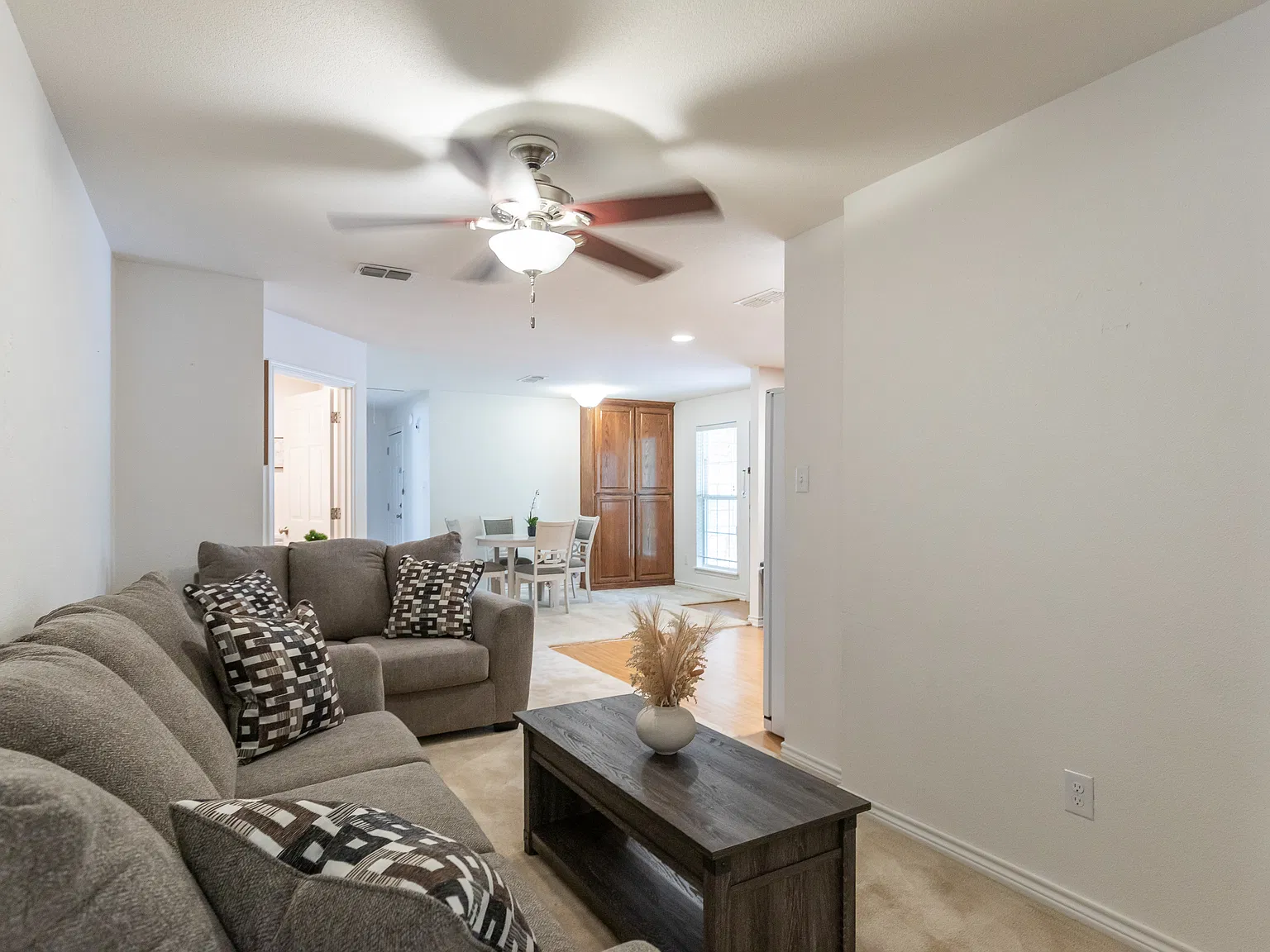 2 bed, 1176 sqft, $3,500 — Photo 3