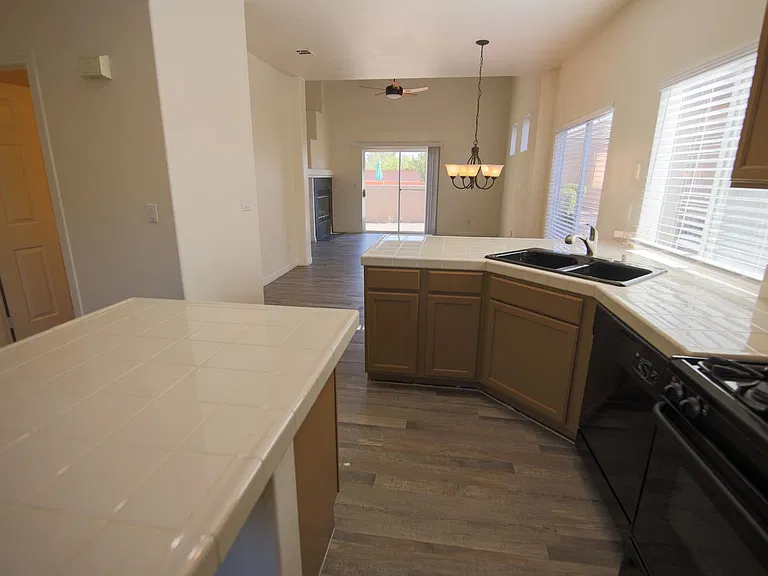 644 Chase Tree St — Photo 12