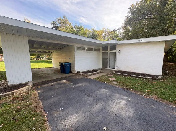 8300 Pepperidge Dr, Saint Louis, MO 63134