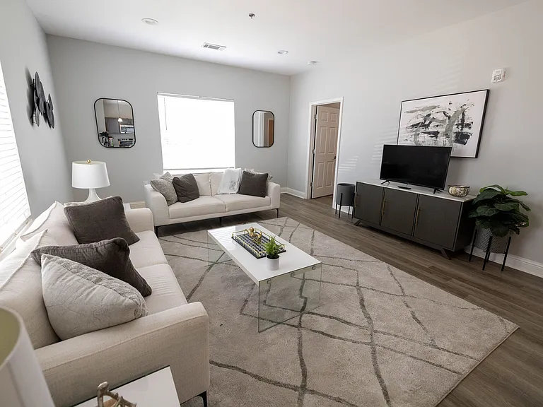 LTL Royal Palms Baton Rouge MT LLC — Photo 98