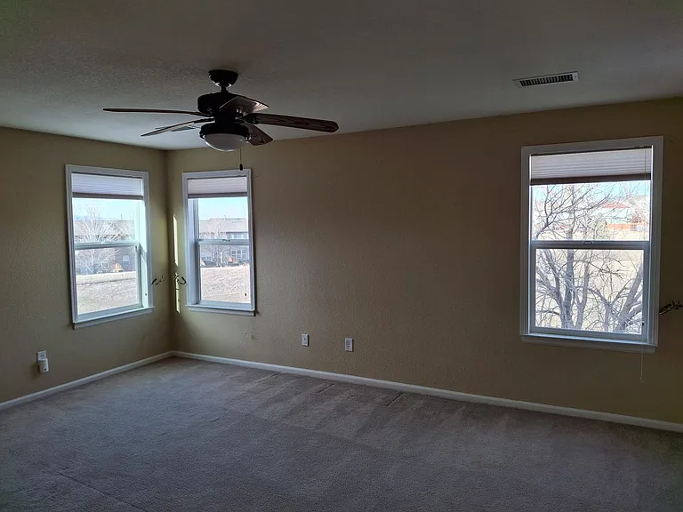 458 Bonanza Dr — Photo 10