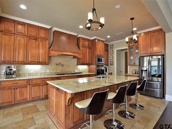 5th image of 6934 Saint Anthony Dr