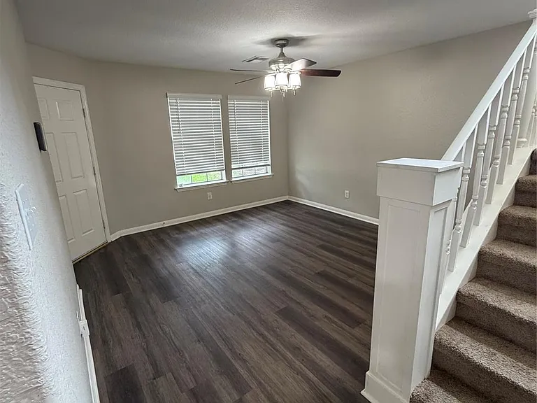 3219 Watercliff Ct — Photo 8