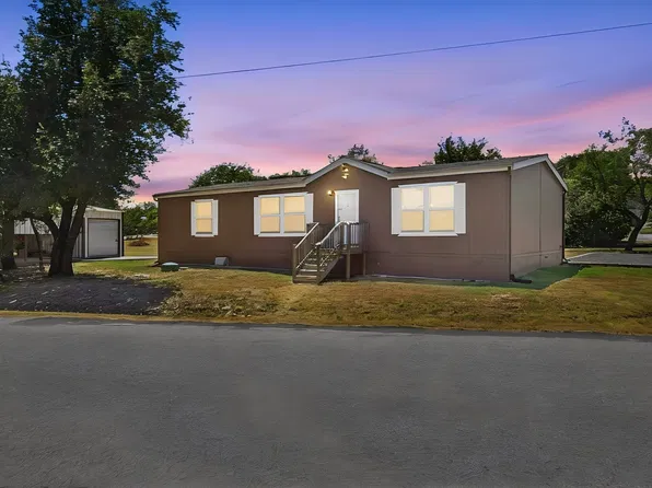 801 Pecos River Dr, Granbury, TX 76048