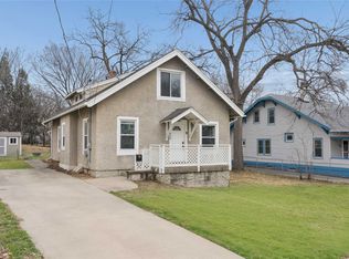 829 29th St, Des Moines, IA 50312