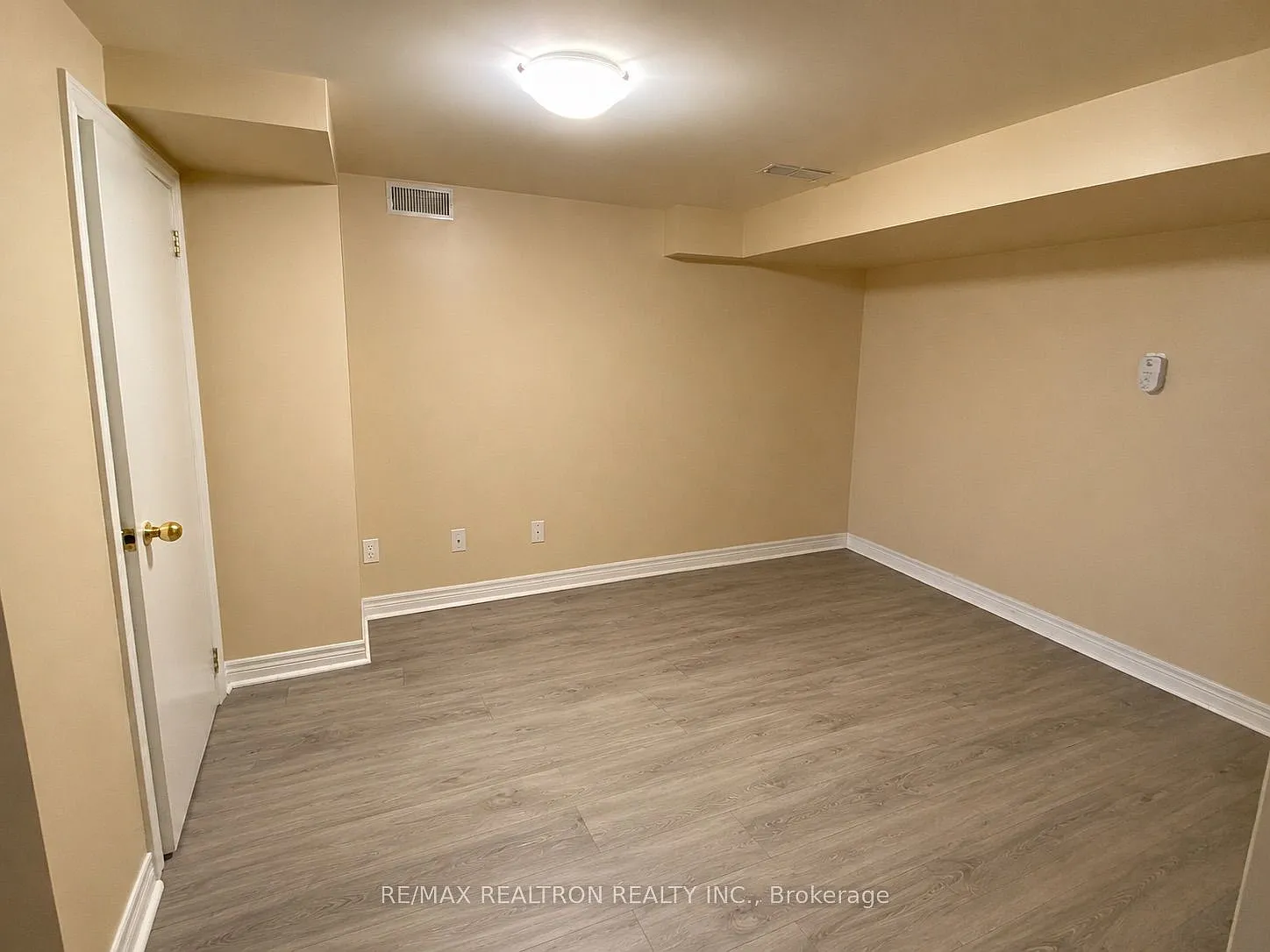 3 bed, $1,950 — Photo 4