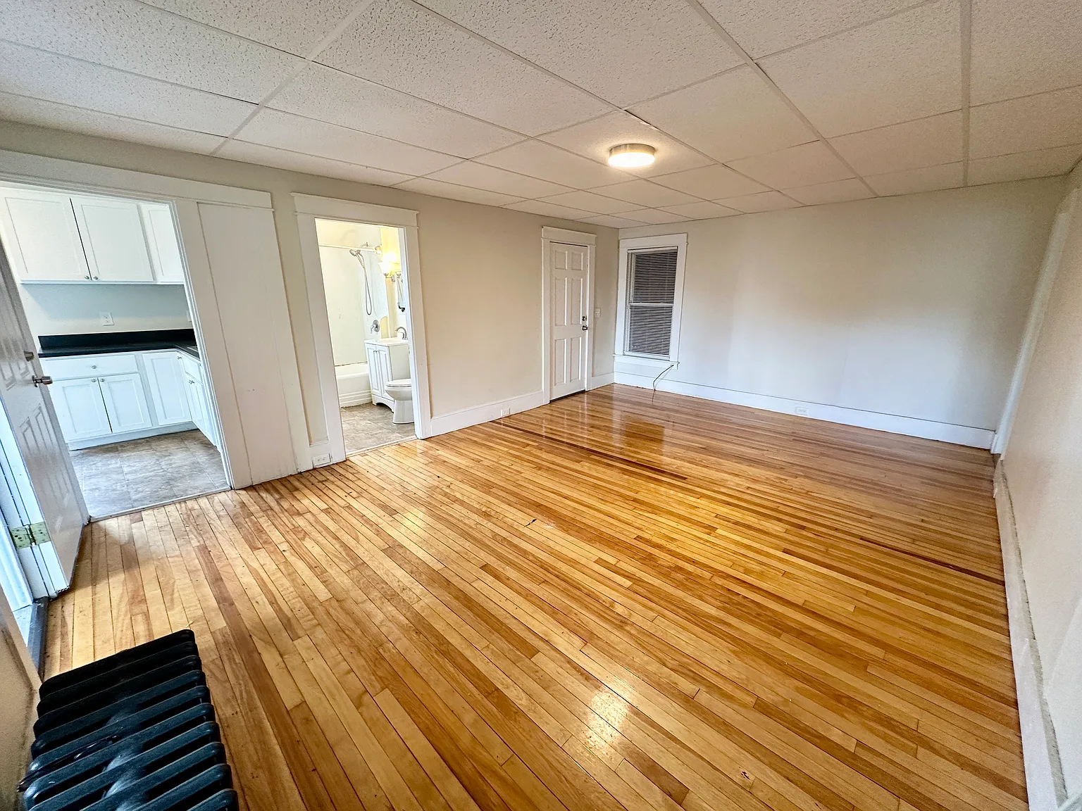 2 bed, 1000 sqft, $1,795 — Photo 3