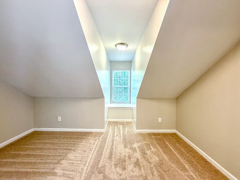 521 Woodson Dr — Photo 24