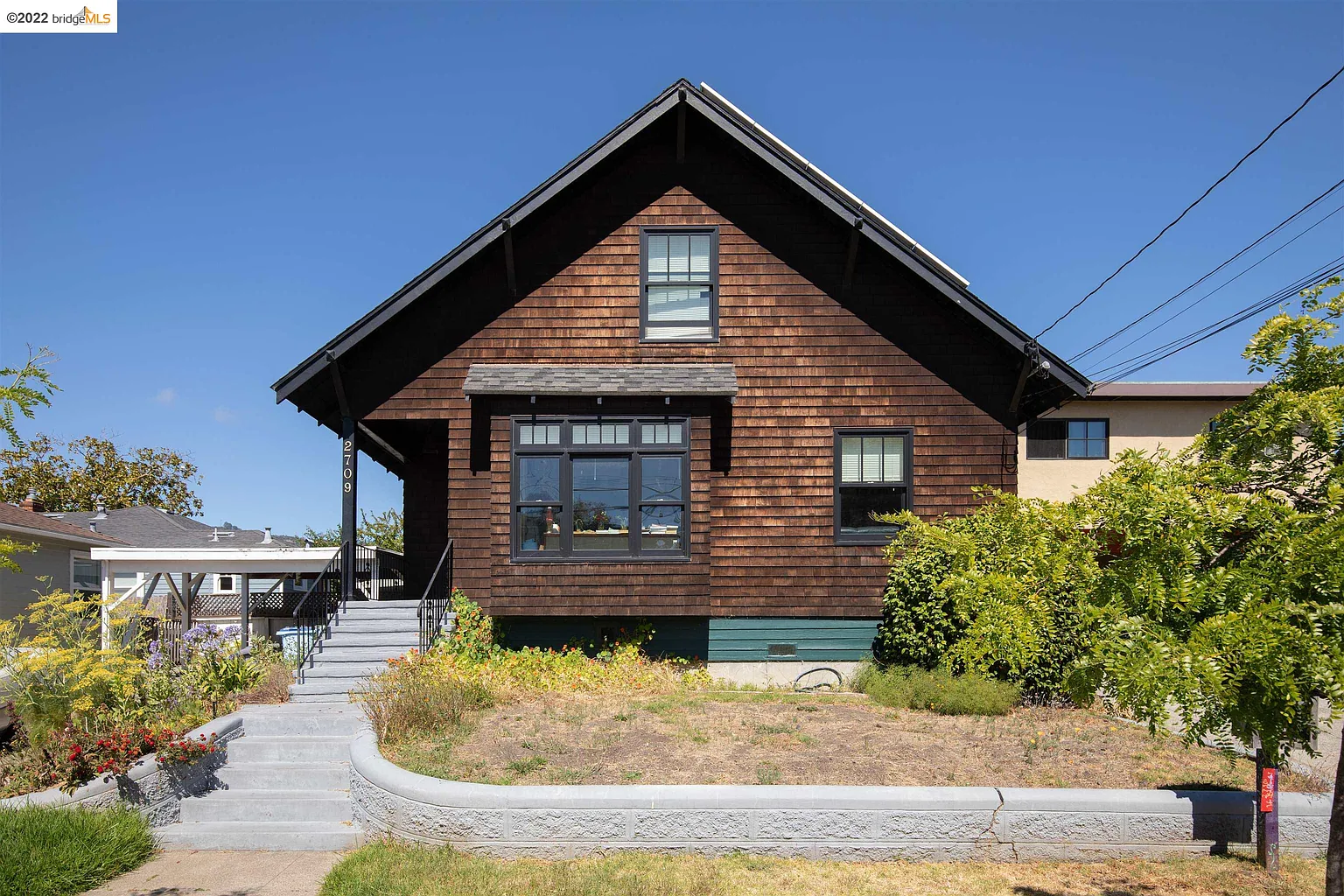 2709 McGee Ave photo 1