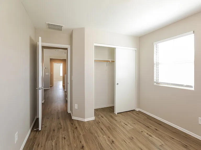 7338 W Cambridge Ave — Photo 13