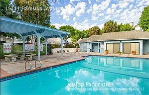 3 bed, 2.5 bath, 1395 sqft, $3,700 — Photo 4