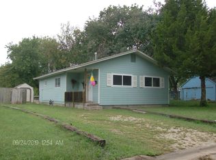 1211 N 7th St, Neodesha, KS 66757