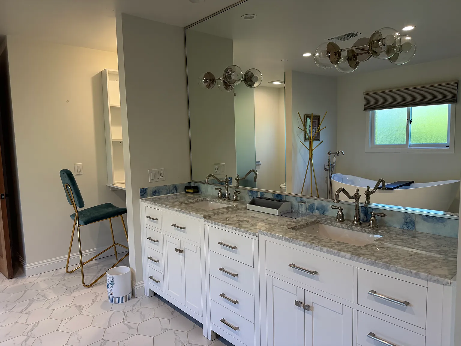 4 bed, 2632 sqft, $15,000 — Photo 3